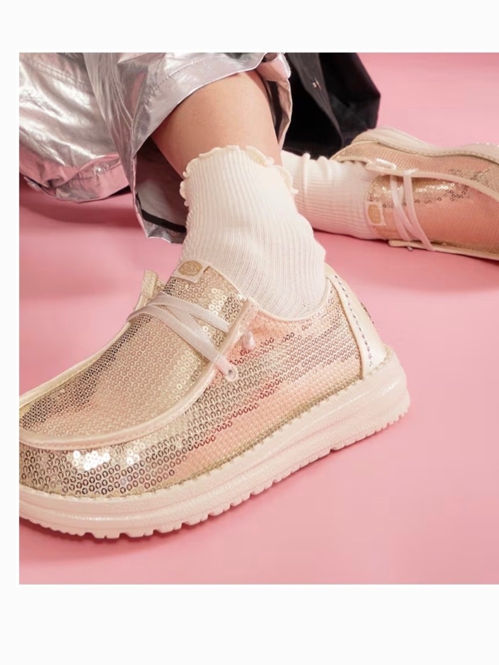 HEY DUDE WENDY GOLD SEQUIN SHOES 8W INCLUDES BOX